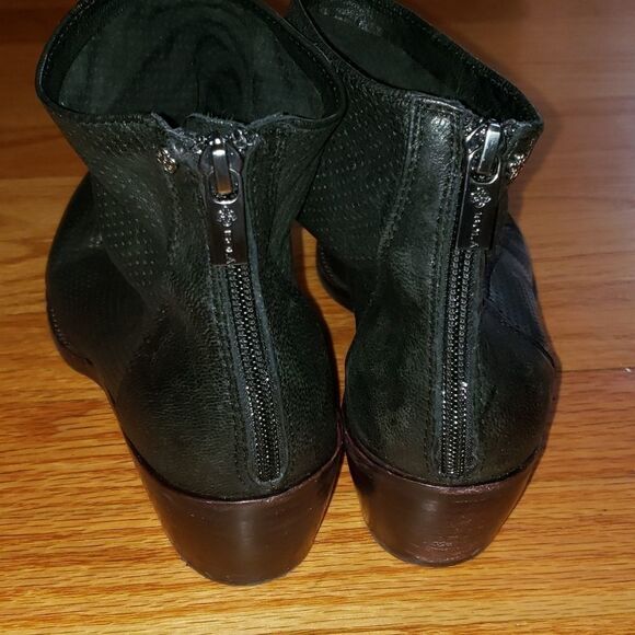 ISOLA Black Leather ankle boots - Picture 4 of 7